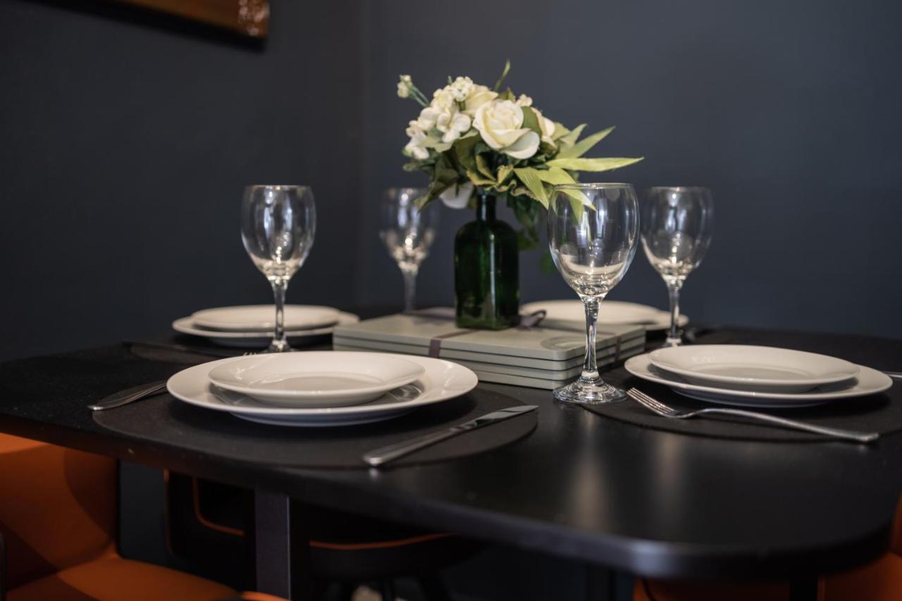 Boutique Family Apartment In Celebrity Village. Barnt Green Eksteriør billede